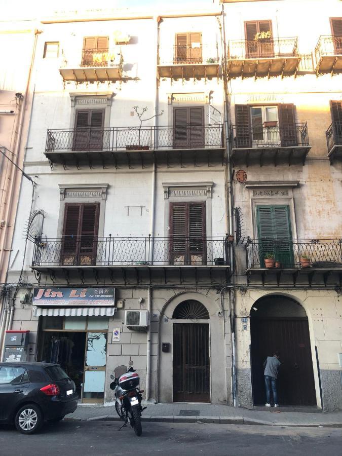 Porte Maqueda Palermo Exterior photo